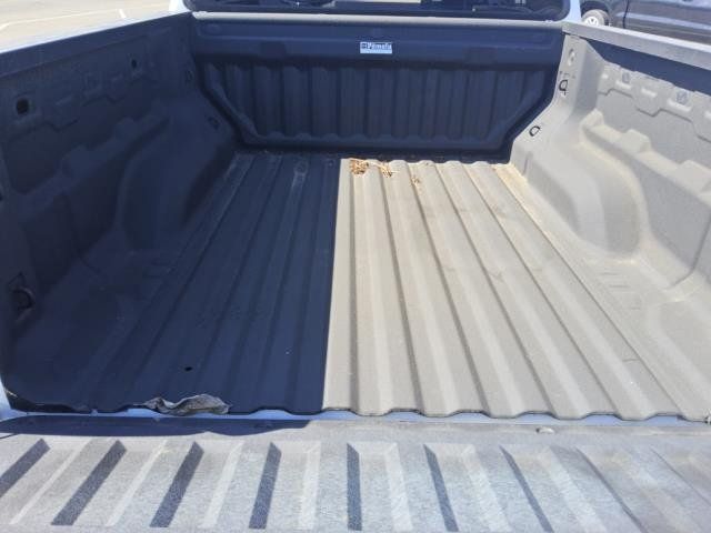 Used 2024 Chevrolet Colorado LT w/ LT Convenience Package III RWD image 2