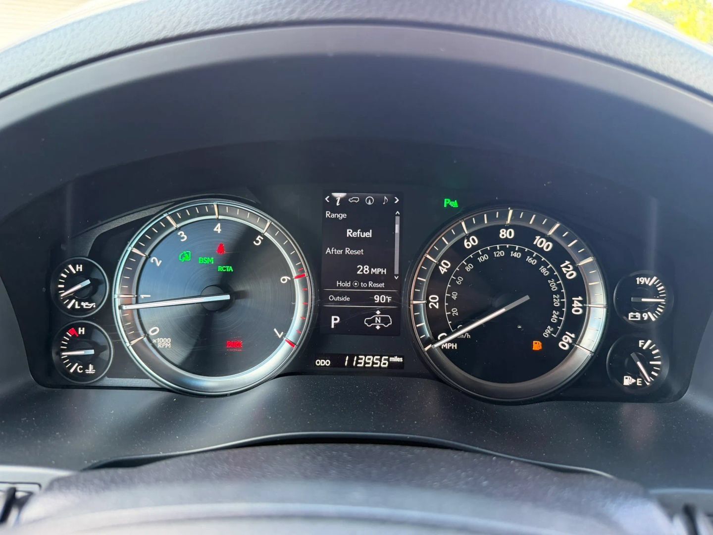 Used 2016 Lexus LX 570 4WD w/ Luxury Package image 25