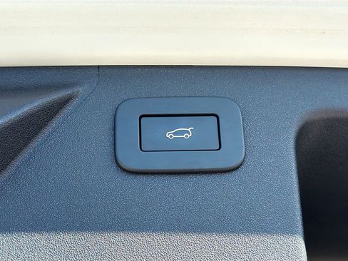 Used 2023 Land Rover Discovery Sport S R-Dynamic image 14