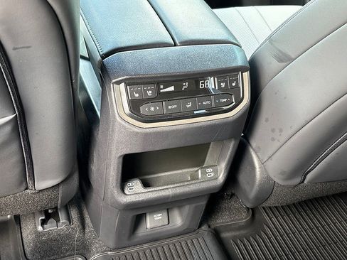 Used 2026 Lexus TX 500h AWD w/ Technology Package image 16