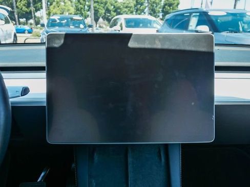 Used 2023 Tesla Model Y Long Range AWD/4WD image 15