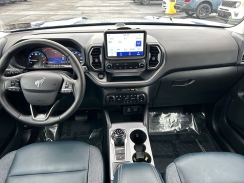 Used 2024 Ford Bronco Sport Outer Banks image 4