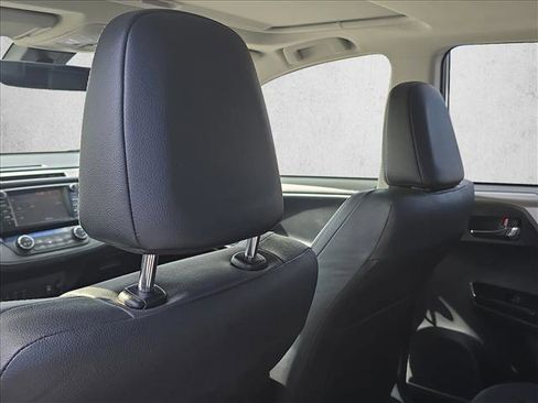 Used 2018 Toyota RAV4 Limited image 17