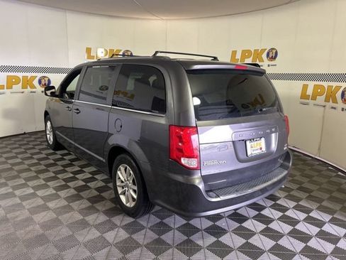 Used 2018 Dodge Grand Caravan SXT FWD image 9