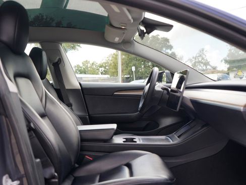 Used 2023 Tesla Model 3 Standard Range RWD image 9