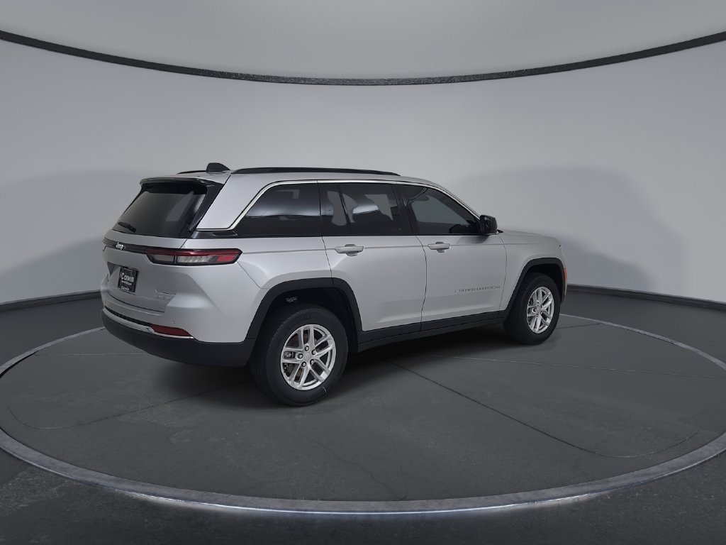 New 2026 Jeep Grand Cherokee Laredo X AWD/4WD image 15