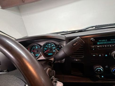 Used 2008 Chevrolet Silverado 1500 LT w/ Power Pack Plus RWD image 14