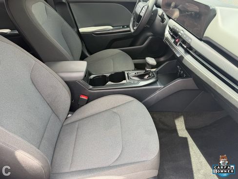 Used 2025 Kia K4 FWD image 12