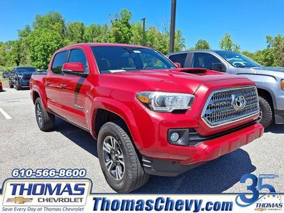 Used 2017 Toyota Tacoma TRD Sport w/ Tow Package (A/T)