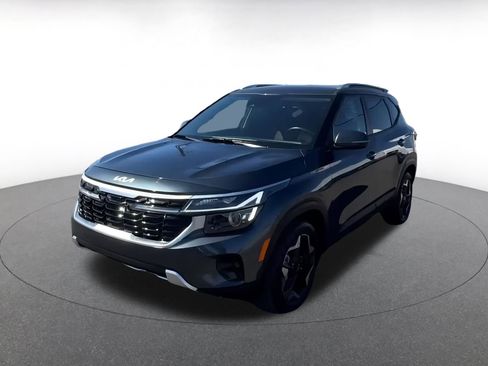 Used 2025 Kia Seltos S image 7