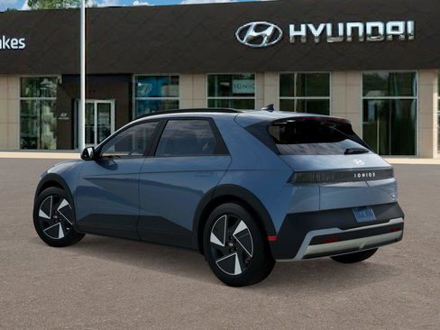 New 2025 Hyundai Ioniq 5 SEL image 5