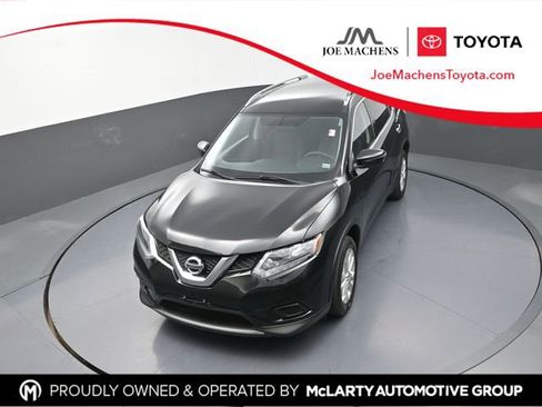 Used 2016 Nissan Rogue SV AWD/4WD image 1