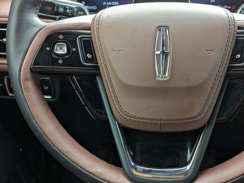 Used 2025 Lincoln Aviator Reserve w/ Illumination Package image 21