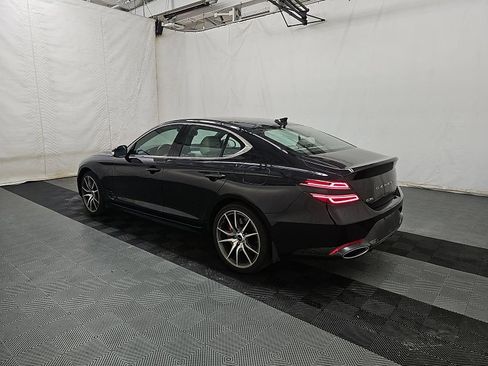 Used 2025 Genesis G70 2.5T image 3