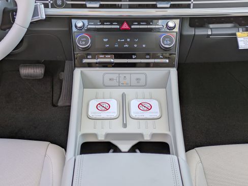 New 2026 Hyundai Santa Fe SE image 19