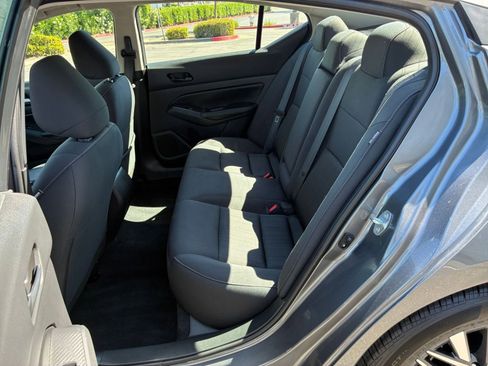 Used 2025 Nissan Altima 2.5 SV image 25