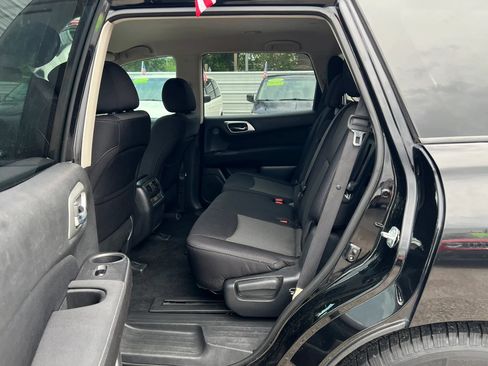 Used 2017 Nissan Pathfinder S FWD image 11