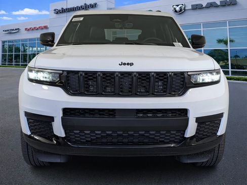 New 2025 Jeep Grand Cherokee L Laredo RWD image 3