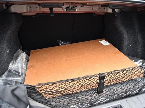 New 2025 Nissan Versa SR w/ Trunk Package image 22