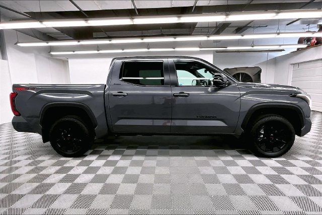 Used 2026 Toyota Tundra Limited AWD/4WD image 16