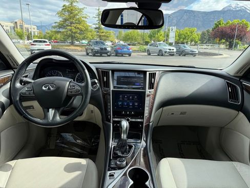 Used 2016 INFINITI Q50 3.0t Premium w/ Driver Assistance Package RWD image 11