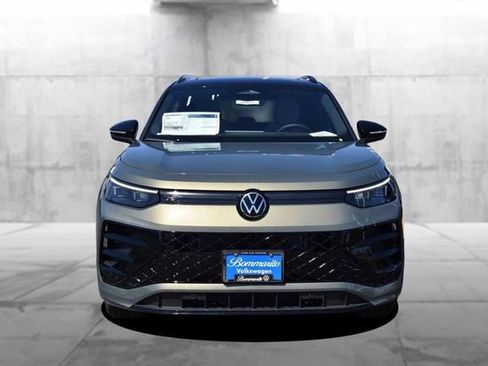 New 2026 Volkswagen Tiguan SE R-Line AWD/4WD image 4