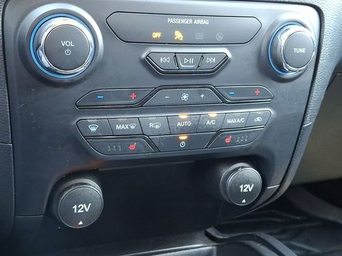 Used 2023 Ford Ranger Lariat w/ Tremor Off-Road Package AWD/4WD image 19