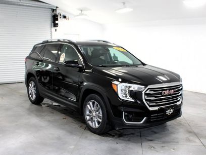 Used 2024 GMC Terrain SLT