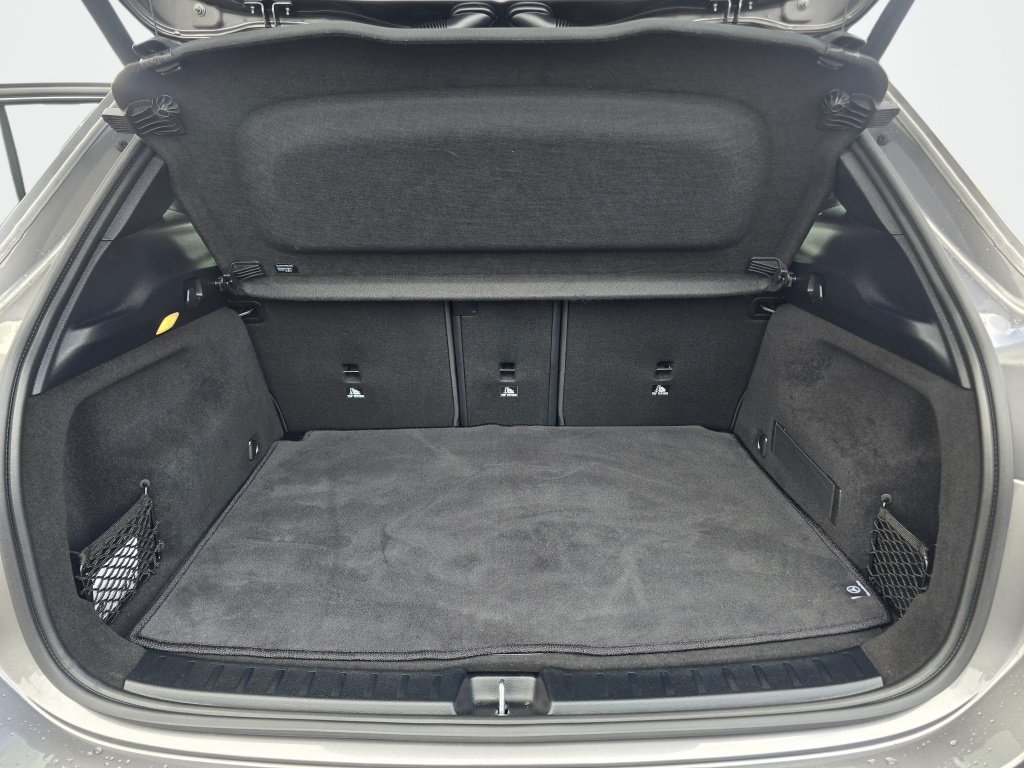 Used 2025 Mercedes-Benz GLA 250 4MATIC image 12
