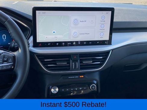 Used 2023 Ford Escape Platinum image 9