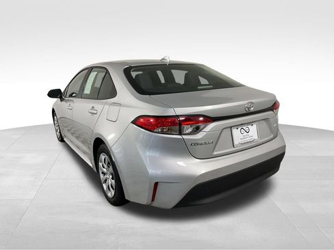 Used 2024 Toyota Corolla LE FWD image 7