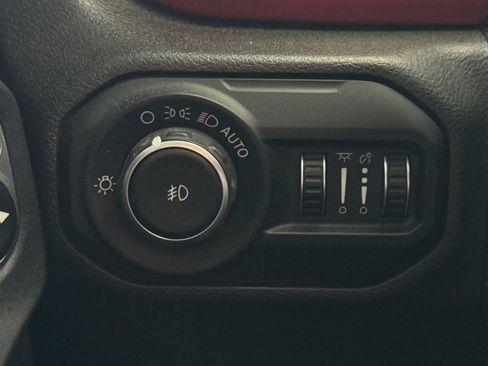 Used 2019 Jeep Wrangler Unlimited Rubicon AWD/4WD image 32