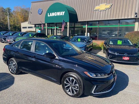 Used 2025 Volkswagen Jetta S image 1