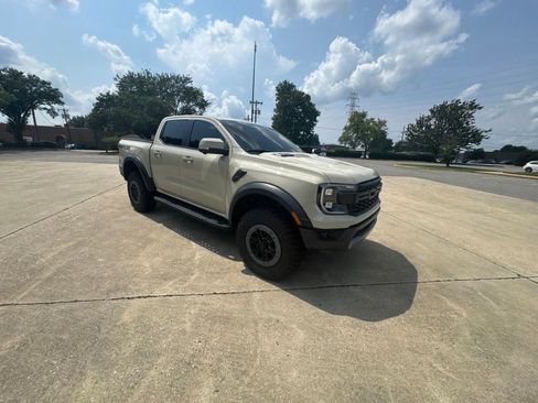 Used 2025 Ford Ranger Raptor AWD/4WD image 8