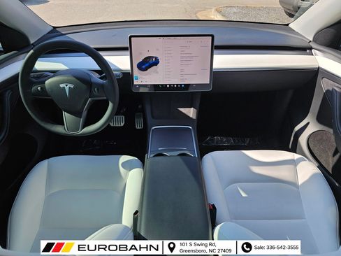 Used 2024 Tesla Model Y Performance AWD/4WD image 17
