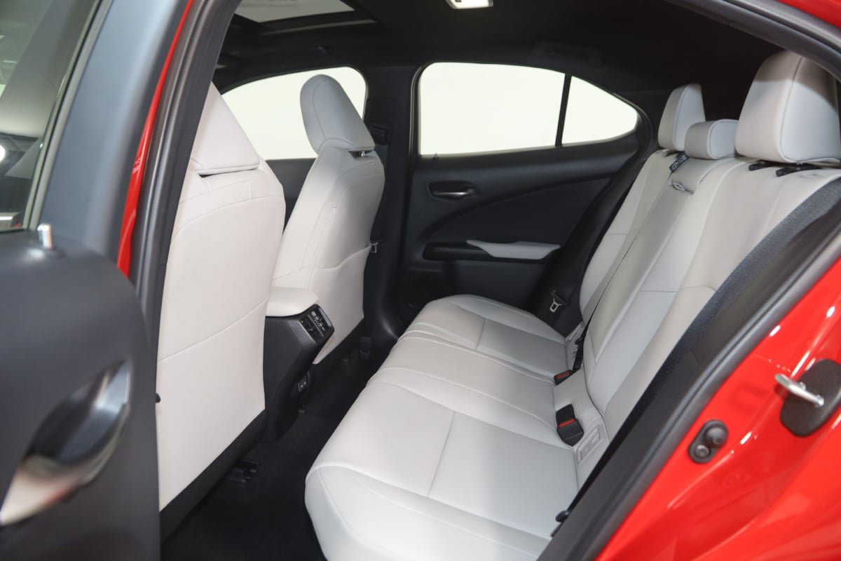 Used 2025 Lexus UX 300h FWD w/ Accessory Package (Z1) image 41
