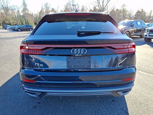 Used 2023 Audi Q8 Prestige image 5