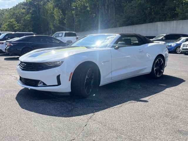 Used 2023 Chevrolet Camaro LT RWD image 8