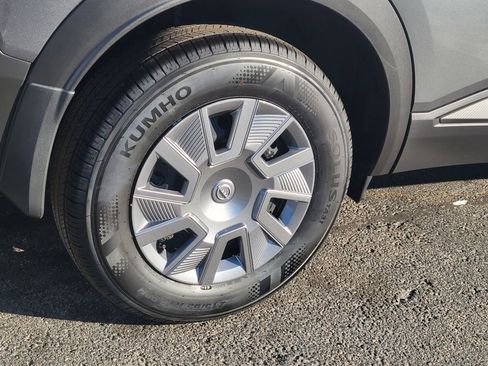 New 2026 Nissan Kicks S image 3