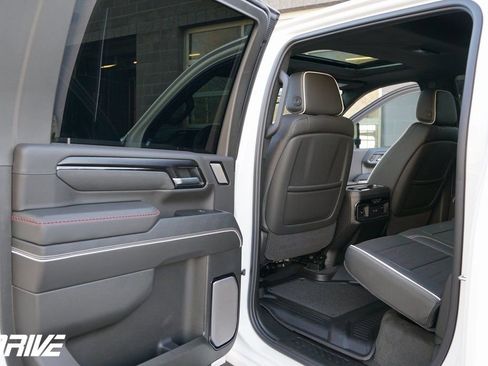 Used 2026 GMC Sierra 2500 AT4X image 33