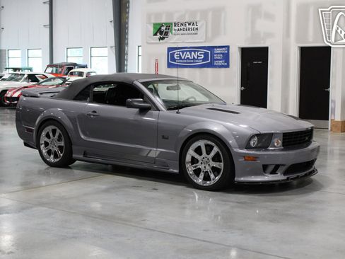 Used 2006 Ford Mustang GT RWD image 26