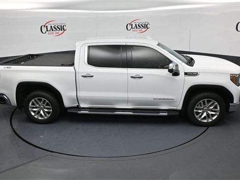 Used 2021 GMC Sierra 1500 SLT w/ X31 Off-Road Package image 19