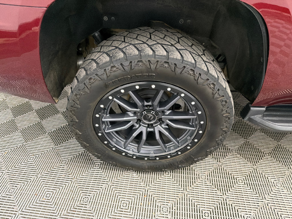 Used 2019 Chevrolet Tahoe LT RWD image 18