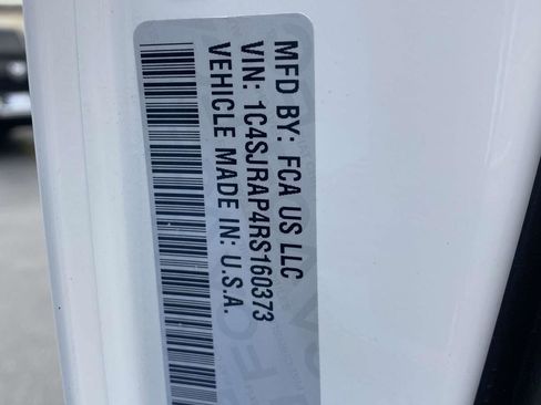 Certified 2024 Jeep Wagoneer L 2WD w/ Premium Group I image 26