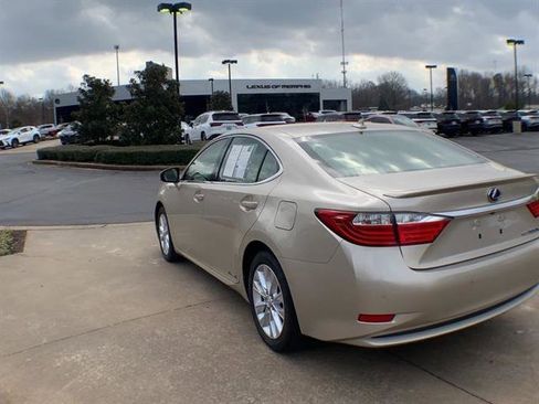 Used 2013 Lexus ES 300h w/ Luxury Pkg image 6