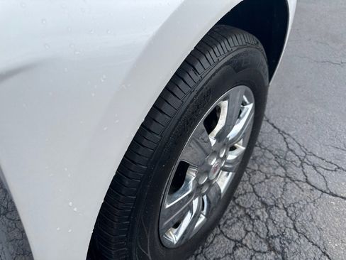 Used 2016 Cadillac SRX Luxury image 8