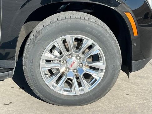Used 2025 GMC Yukon XL Denali AWD/4WD image 10