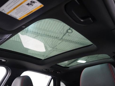 Used 2022 Mercedes-Benz GLC 43 AMG 4MATIC image 17