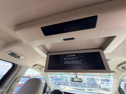 Used 2015 Toyota Sienna XLE w/ Entertainment Package FWD image 25