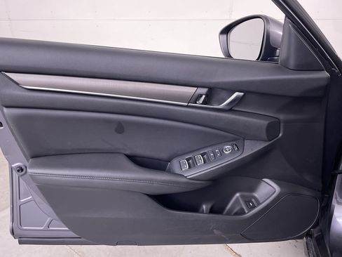 Used 2020 Honda Accord LX image 10